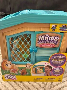 Little Live Pets: Mama Surprise Guinea Pig  Playset With +20 Sounds Toy *NIB*